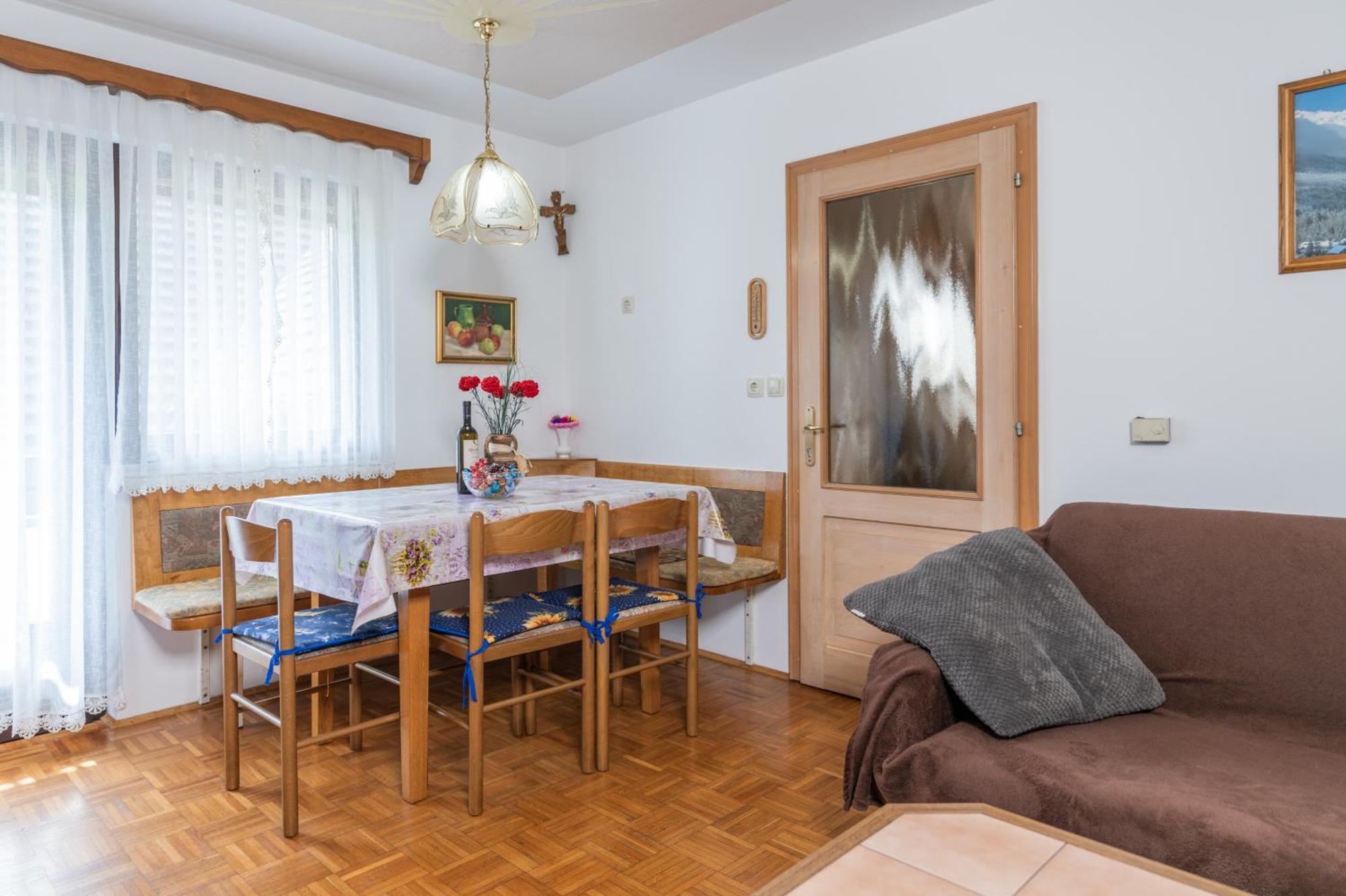 Holiday Home Pri Srni 博希尼 外观 照片